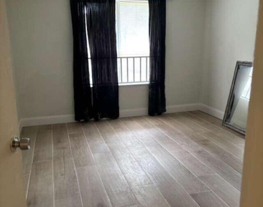 1088 Coral Club Drive - Photo Thumbnail 15