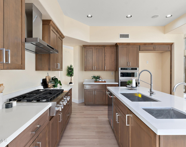 24616 N 111th Street - Photo Thumbnail 15