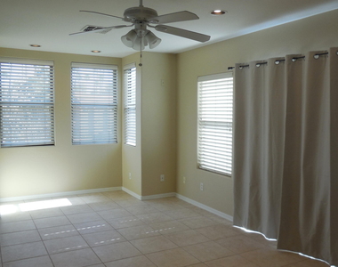 746 S Beck Avenue - Photo Thumbnail 7