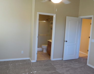 746 S Beck Avenue - Photo Thumbnail 11