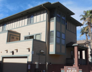 746 S Beck Avenue - Photo Thumbnail 24