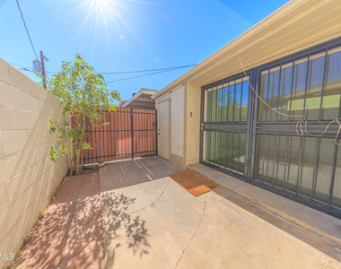 4558 N 15th Avenue - Photo Thumbnail 44