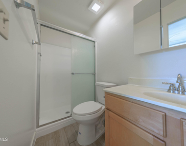 4558 N 15th Avenue - Photo Thumbnail 31