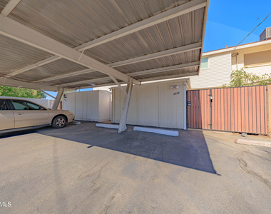 4558 N 15th Avenue - Photo Thumbnail 48