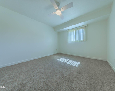 4558 N 15th Avenue - Photo Thumbnail 27