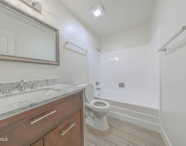 4558 N 15th Avenue - Photo Thumbnail 38