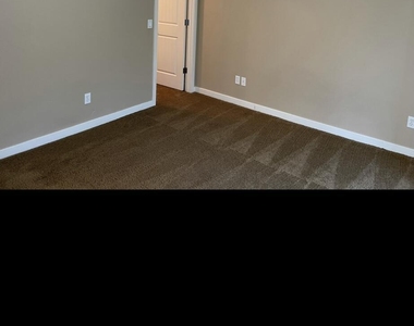 1155 E Cedar Street - Photo Thumbnail 6