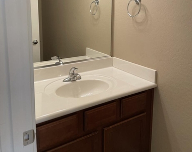 1155 E Cedar Street - Photo Thumbnail 3