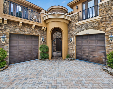 3501 Collonade Drive - Photo Thumbnail 1