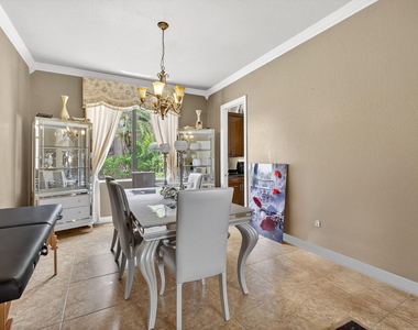 3501 Collonade Drive - Photo Thumbnail 14