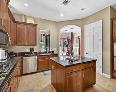 3501 Collonade Drive - Photo Thumbnail 5