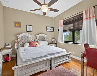 3501 Collonade Drive - Photo Thumbnail 24