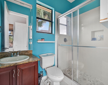 3501 Collonade Drive - Photo Thumbnail 21