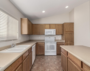 17771 W Ventura Street - Photo Thumbnail 14