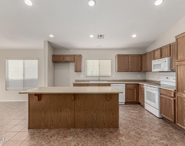 17771 W Ventura Street - Photo Thumbnail 12