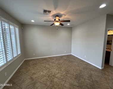 5411 W Rowel Road - Photo Thumbnail 5