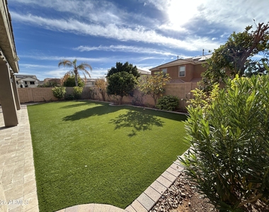 5411 W Rowel Road - Photo Thumbnail 26