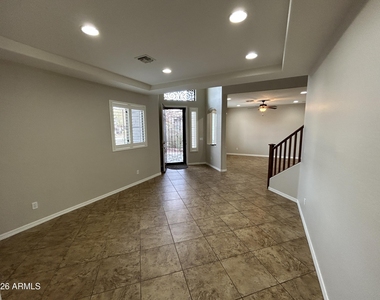 5411 W Rowel Road - Photo Thumbnail 4