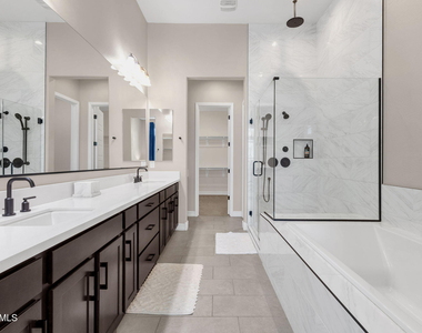 32924 N 73rd Way - Photo Thumbnail 24