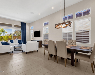 32924 N 73rd Way - Photo Thumbnail 15