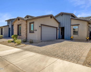 32924 N 73rd Way - Photo Thumbnail 1