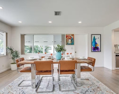 124 Sw 2nd Street - Photo Thumbnail 8