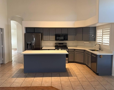 9621 W Potter Drive - Photo Thumbnail 17