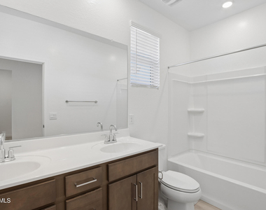 25293 W Wayland Drive - Photo Thumbnail 7