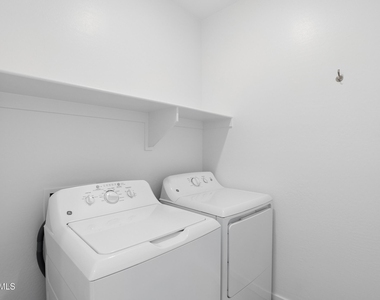 25293 W Wayland Drive - Photo Thumbnail 20