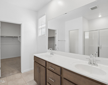 25293 W Wayland Drive - Photo Thumbnail 17