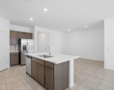 25293 W Wayland Drive - Photo Thumbnail 11