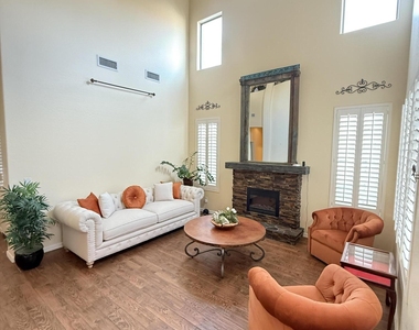 2245 W Clearview Trail - Photo Thumbnail 29