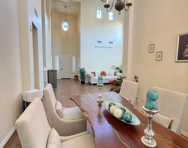 2245 W Clearview Trail - Photo Thumbnail 33