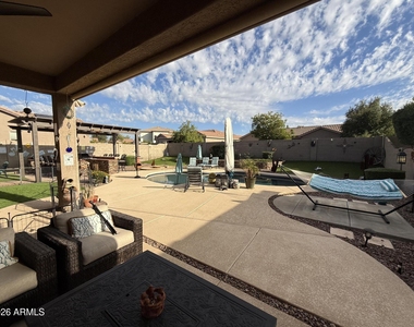 2245 W Clearview Trail - Photo Thumbnail 73