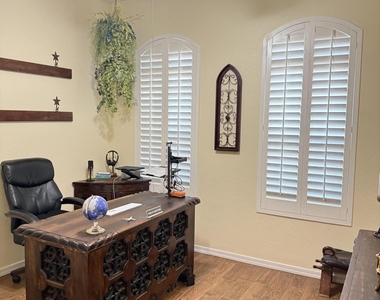 2245 W Clearview Trail - Photo Thumbnail 38