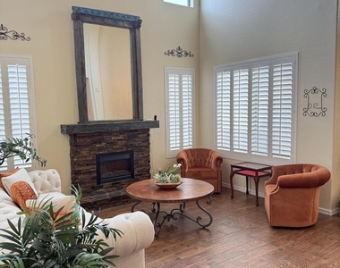 2245 W Clearview Trail - Photo Thumbnail 35