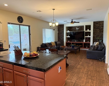 2245 W Clearview Trail - Photo Thumbnail 45