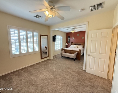 2245 W Clearview Trail - Photo Thumbnail 21
