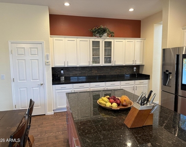 2245 W Clearview Trail - Photo Thumbnail 65