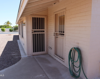 10102 W Andover Avenue - Photo Thumbnail 2