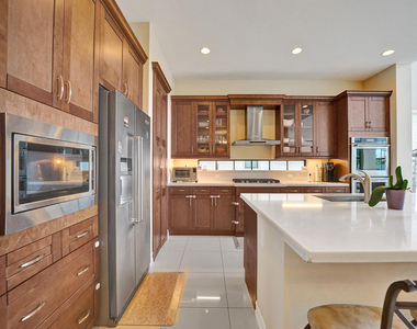 9345 Carrington Avenue - Photo Thumbnail 13