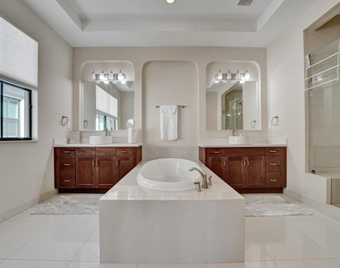 9345 Carrington Avenue - Photo Thumbnail 31
