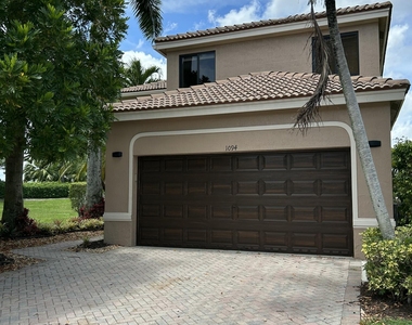1094 Bluewood Terrace - Photo Thumbnail 1
