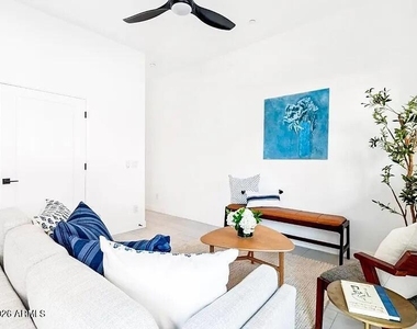 3622 N 38th Street - Photo Thumbnail 3
