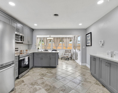 4901 Nw 27th Way - Photo Thumbnail 7