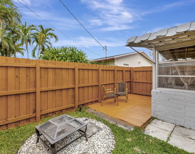 4901 Nw 27th Way - Photo Thumbnail 18