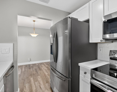 8845 Nw 14th Street - Photo Thumbnail 14