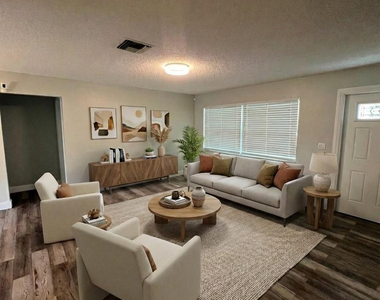 8845 Nw 14th Street - Photo Thumbnail 5