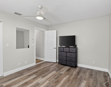 8845 Nw 14th Street - Photo Thumbnail 18