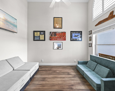 6238 Pompano Street - Photo Thumbnail 12